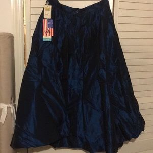 Vintage Patra skirt from Macy’s size 16 NWT